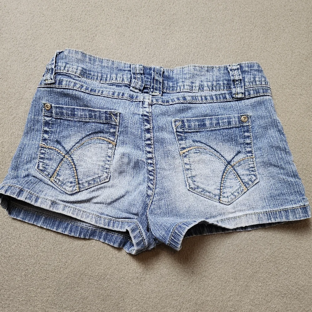 WALLFLOWER Denim Shorts Y2K Jean Shorts - Picture 2 of 6